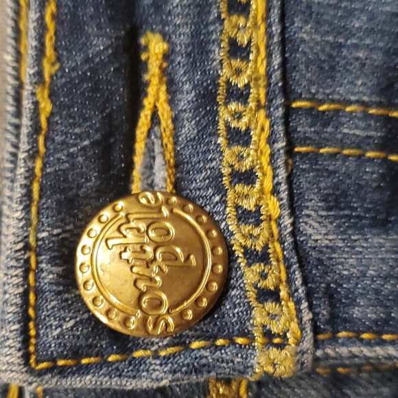 SZ. 11 SOUTH POLE GOLD EMBELLISHED & EMBROIDERED BERMUDA STYLED CUFFED DENI… - Picture 4 of 8